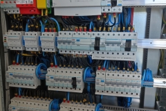 rozdzielnice-elektryczne-v5as7x